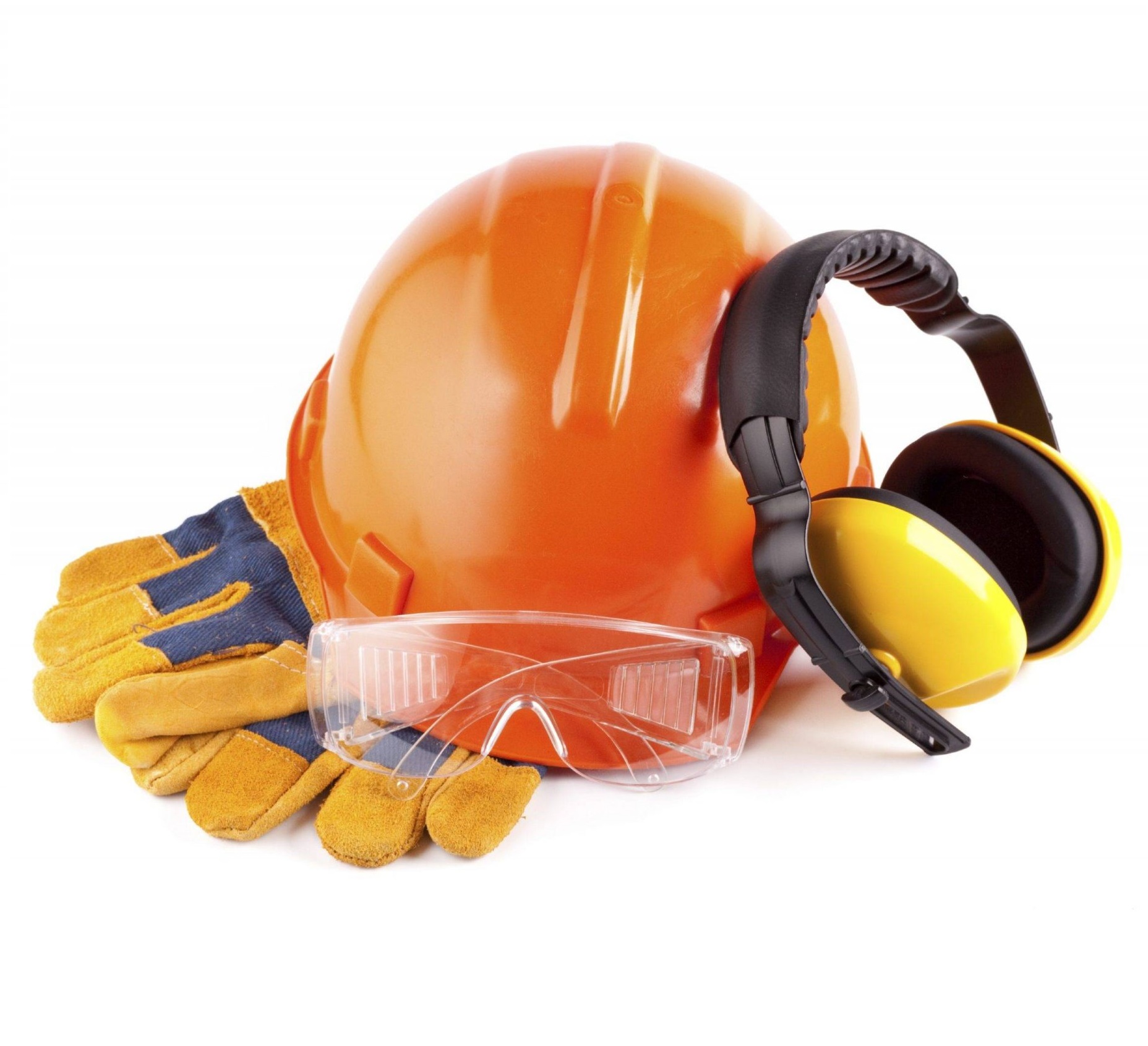 Работодатель выдал троим работникам средства индивидуальной защиты